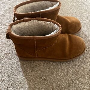 Koolaburra Cream Shearling-Lined Suede Boots